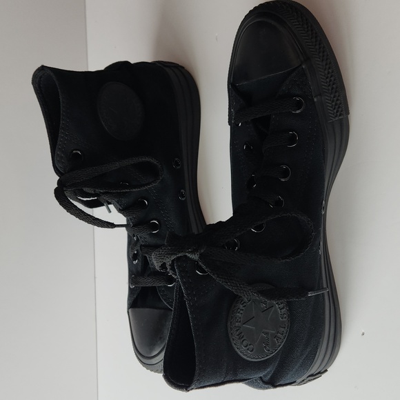 Converse Allstars All Black High tops Size 7.5 - Picture 3 of 8